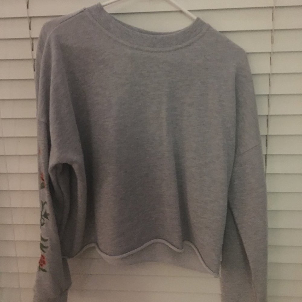 Forever 21 Cropped Sweater